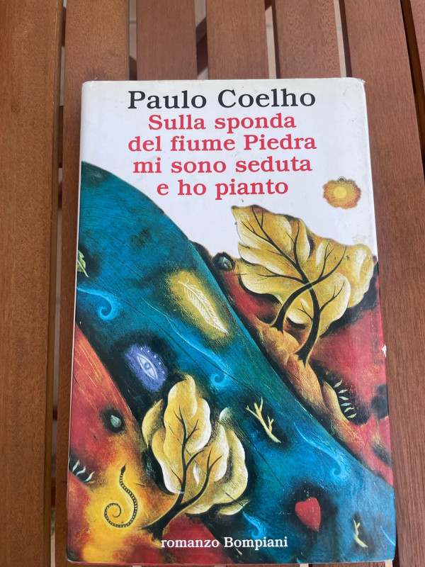 Libro “Sulla sponda del fiume Piedra mi sono seduta e ho pianto”