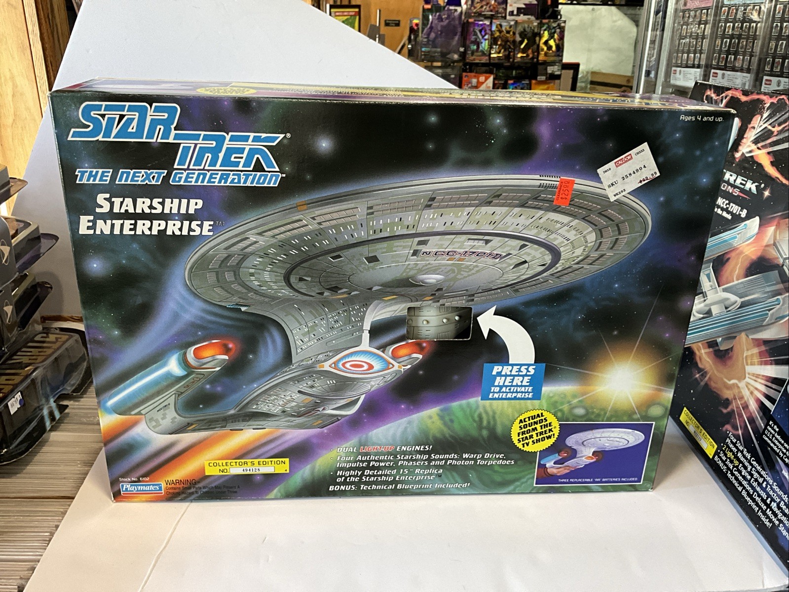 PlayMates Star Trek: The Next Generation Enterprise D Ship SEALED