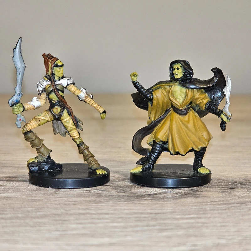 Dungeons & Dragons Miniatures – Lot de 2 – Githzerai & Githyanki Fighter