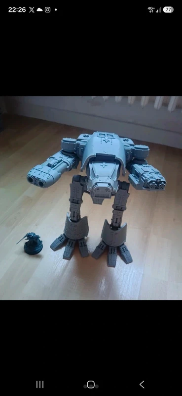 Warhound titan con plasma e bolter