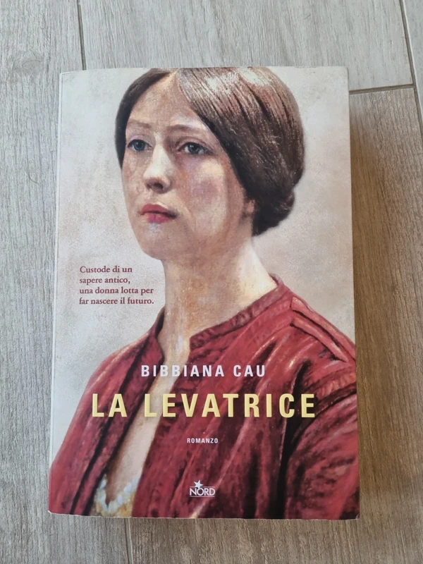 Libro "La levatrice" di Bibbiana Cau