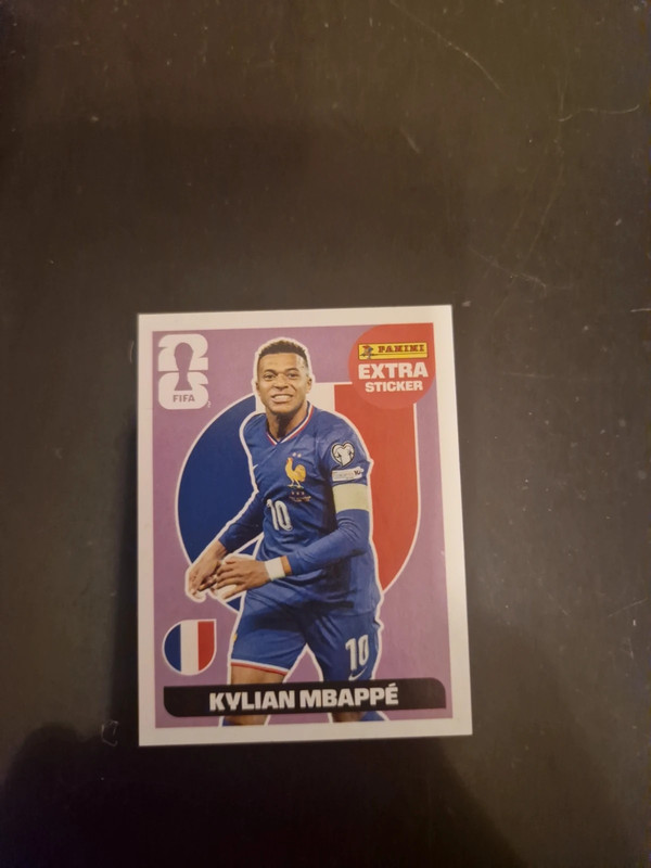 Paarse extra sticker mbappé