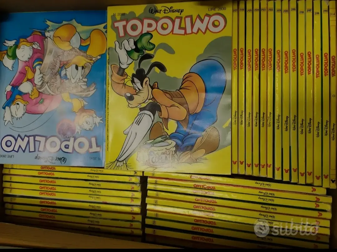 Fumetto Topolino anni'90  con n.2000 e gadget vari