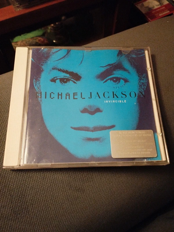 Album cd Michael Jackson invincible 2001
