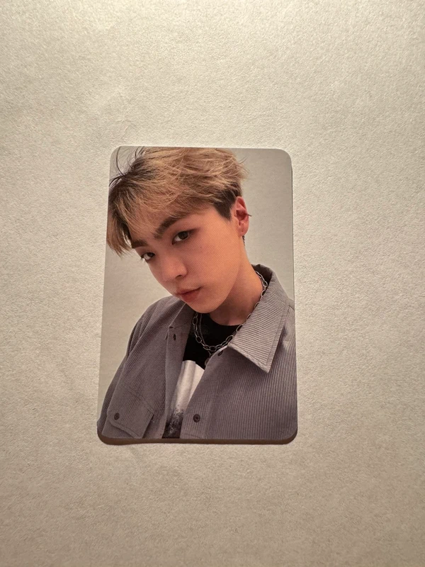 Photocard JUNNY – blanc officielle (2022)