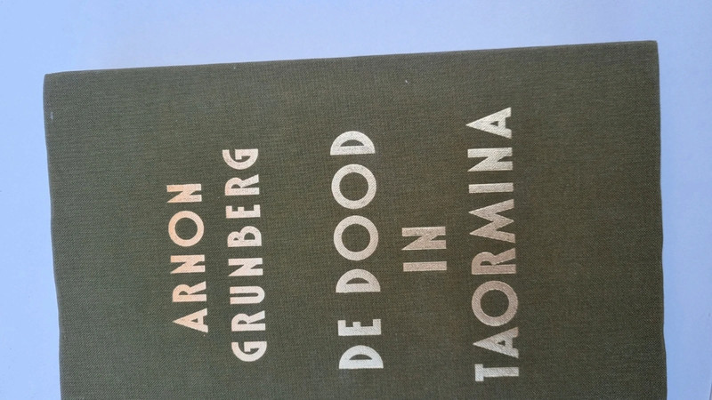 Nederlands boek