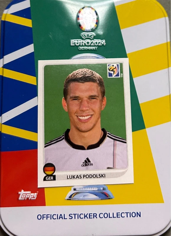 Panini Sticker von Podolski (2010) und Mesu Özil (2012)