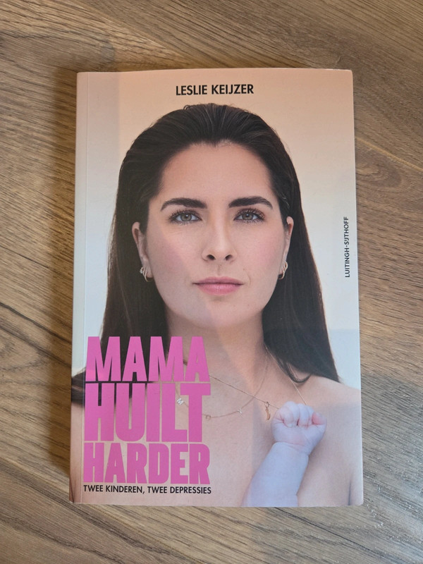 Boek mama huilt harder
