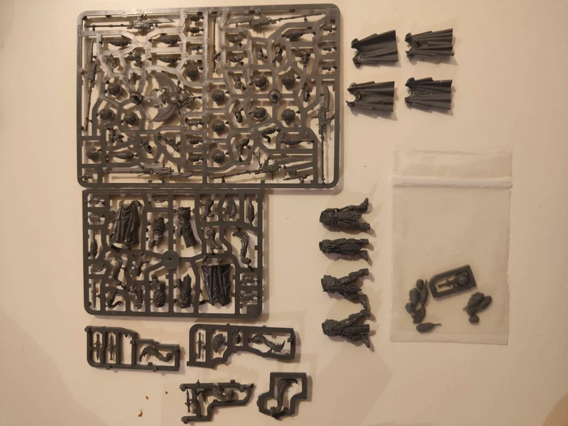Custodes gardes horus heresy warhammer