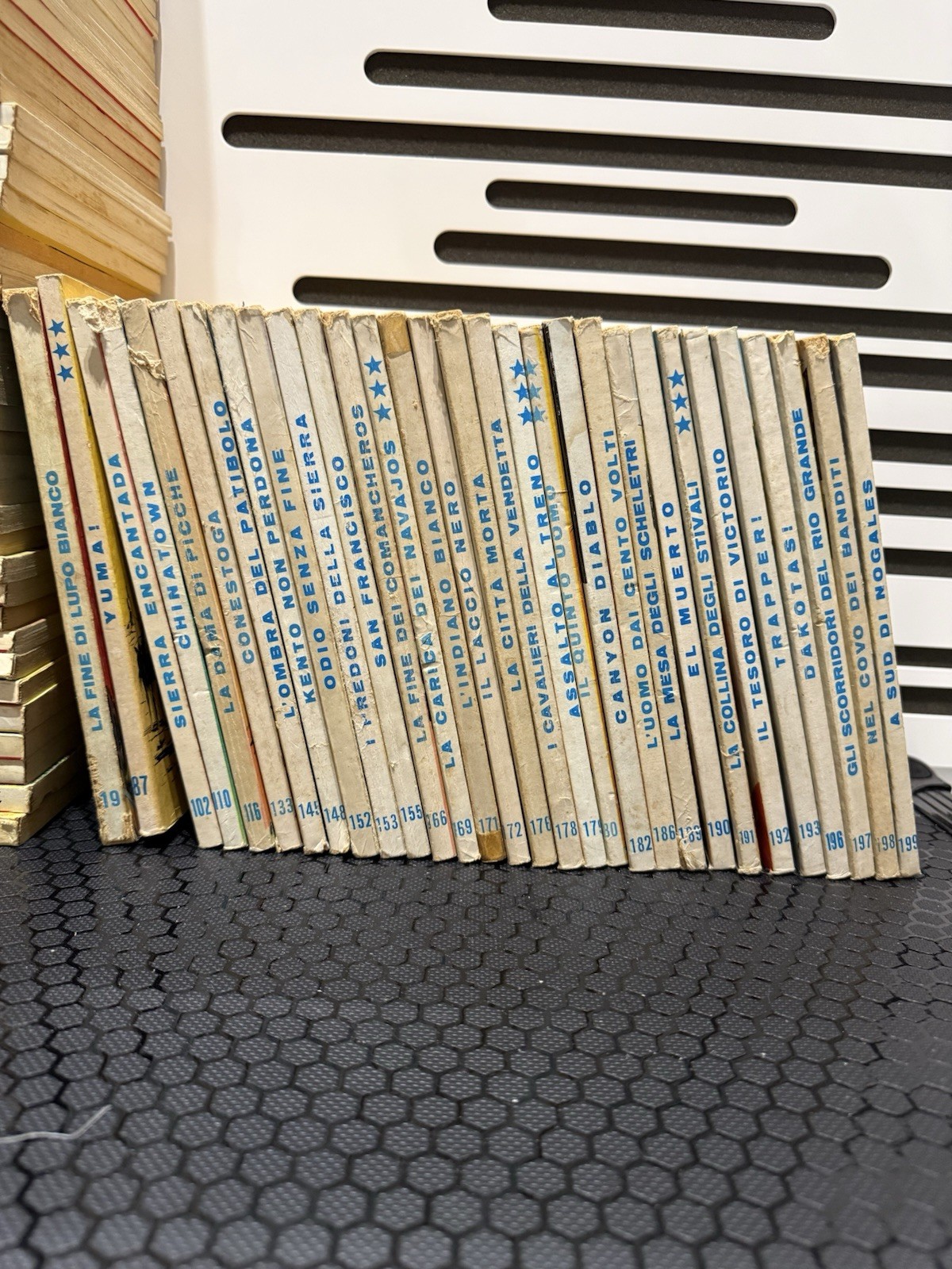 Lotto 30 TEX Bonelli – Tex Gigante – Numeri assortiti dal 19 al 199 – Collezione
