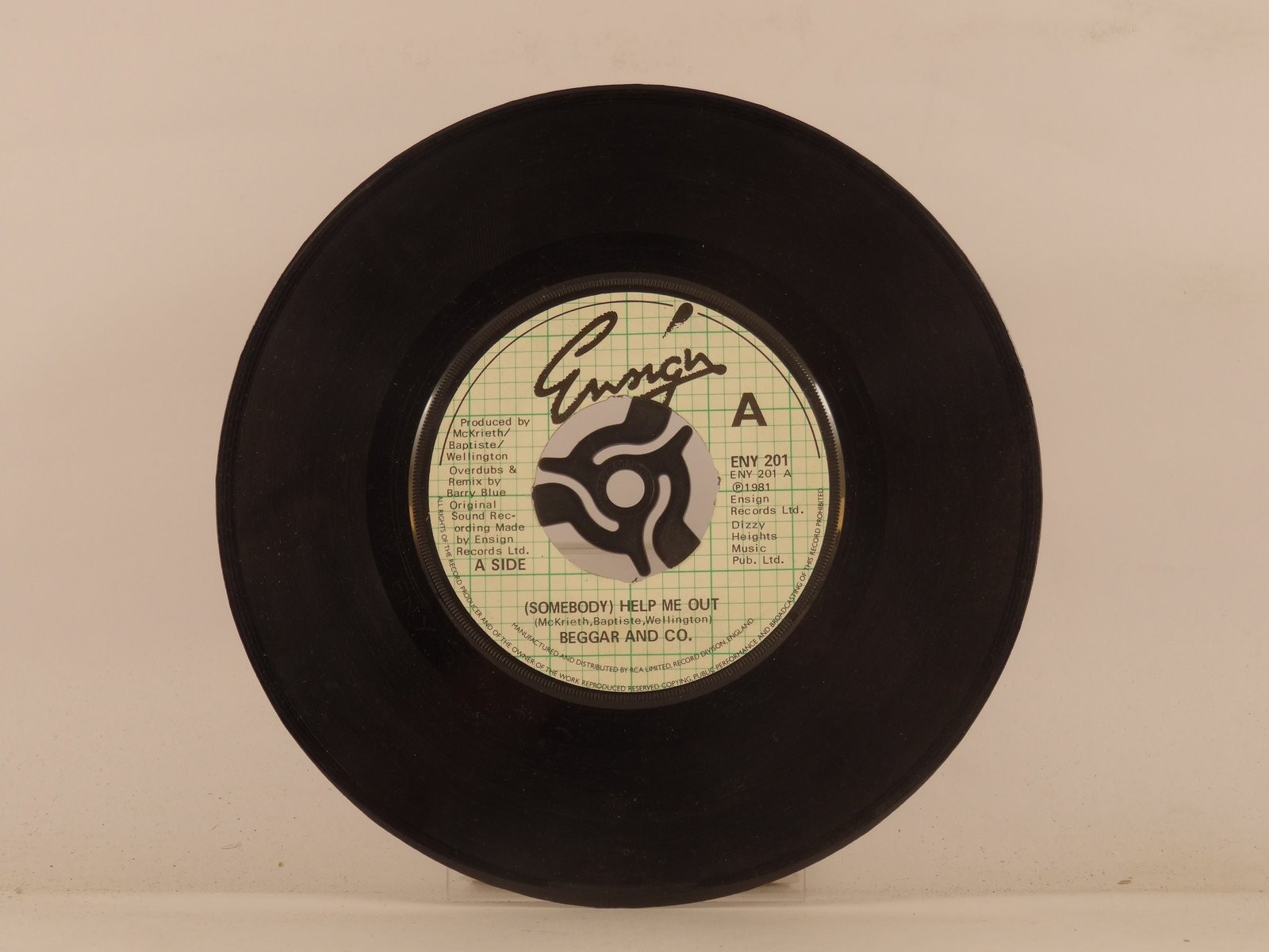 BEGGAR & CO SOMEBODY HELP ME OUT (1) (137) 7" ENSIGN