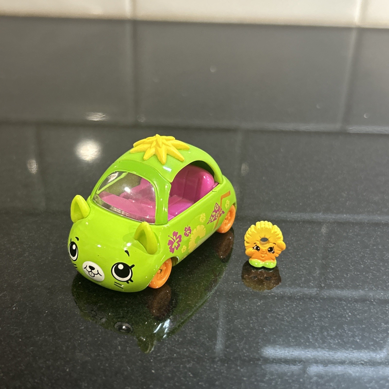 Auto Shopkins Cutie usata driver ananas pressofuso