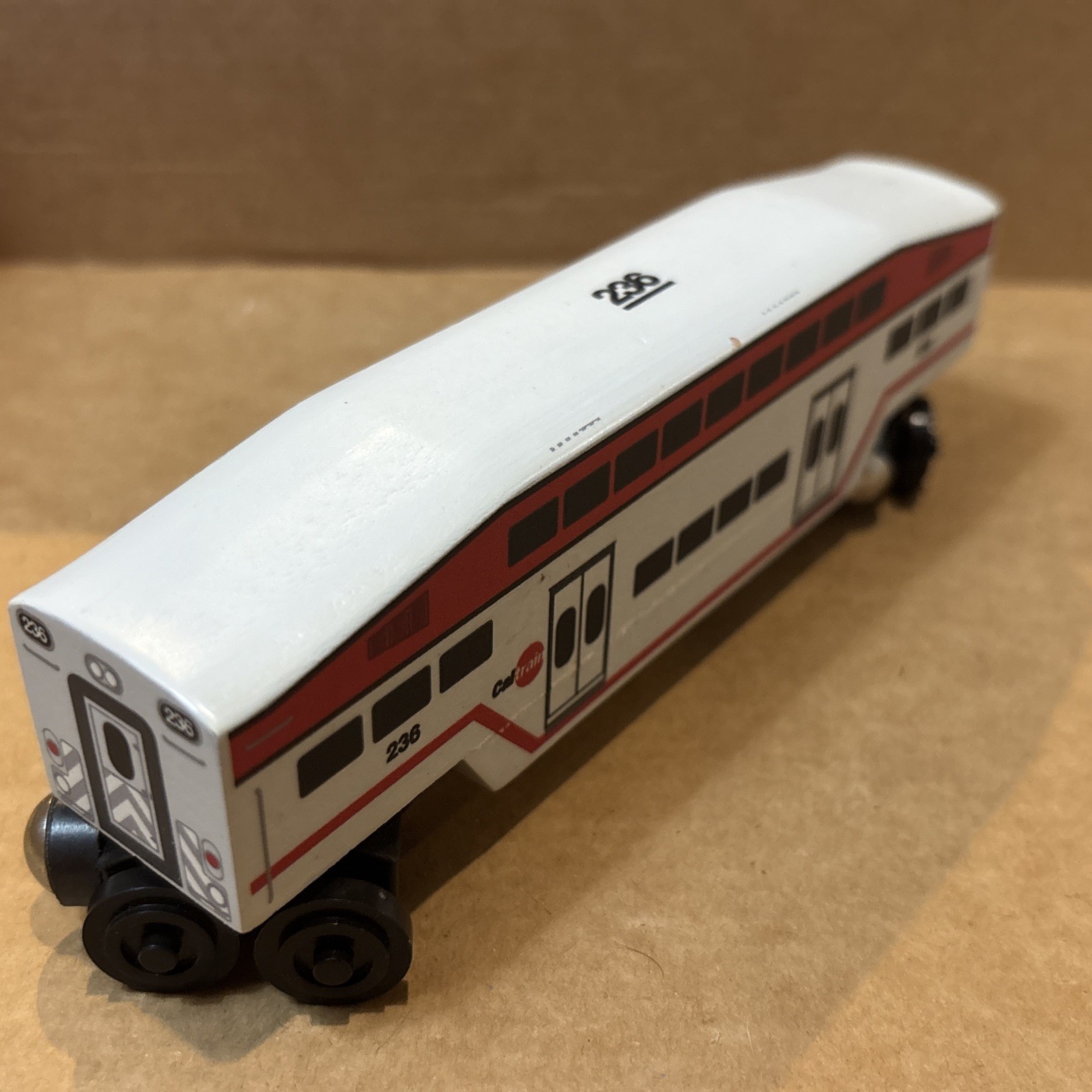 Whittle Shortline Caltrain Bombardier 236 carrozza bilivello ferrovia in legno ~ Thomas