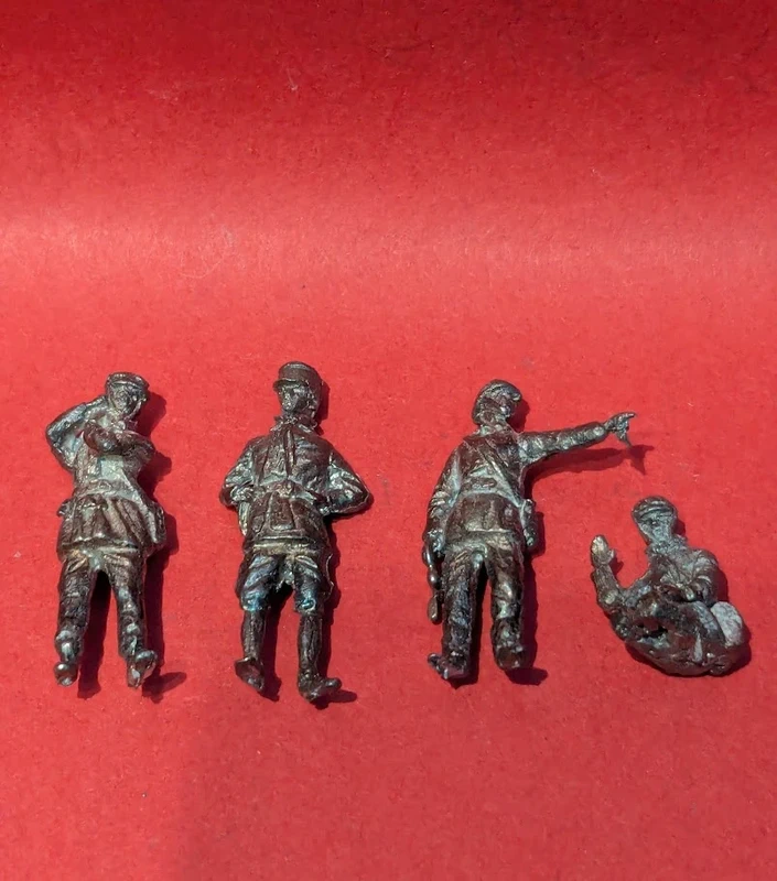 LAN 001 WWII soldiers 4 fig