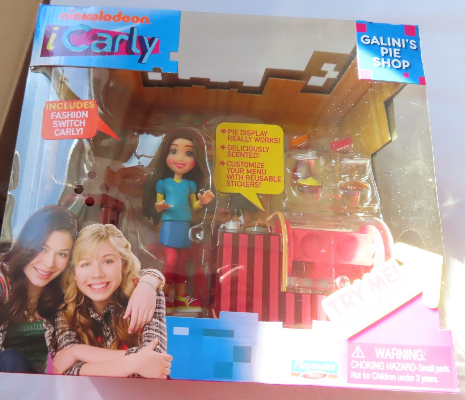 Nickelodeon iCarly Galini's Pie Shop include Fashion Switch Carly di Playmates