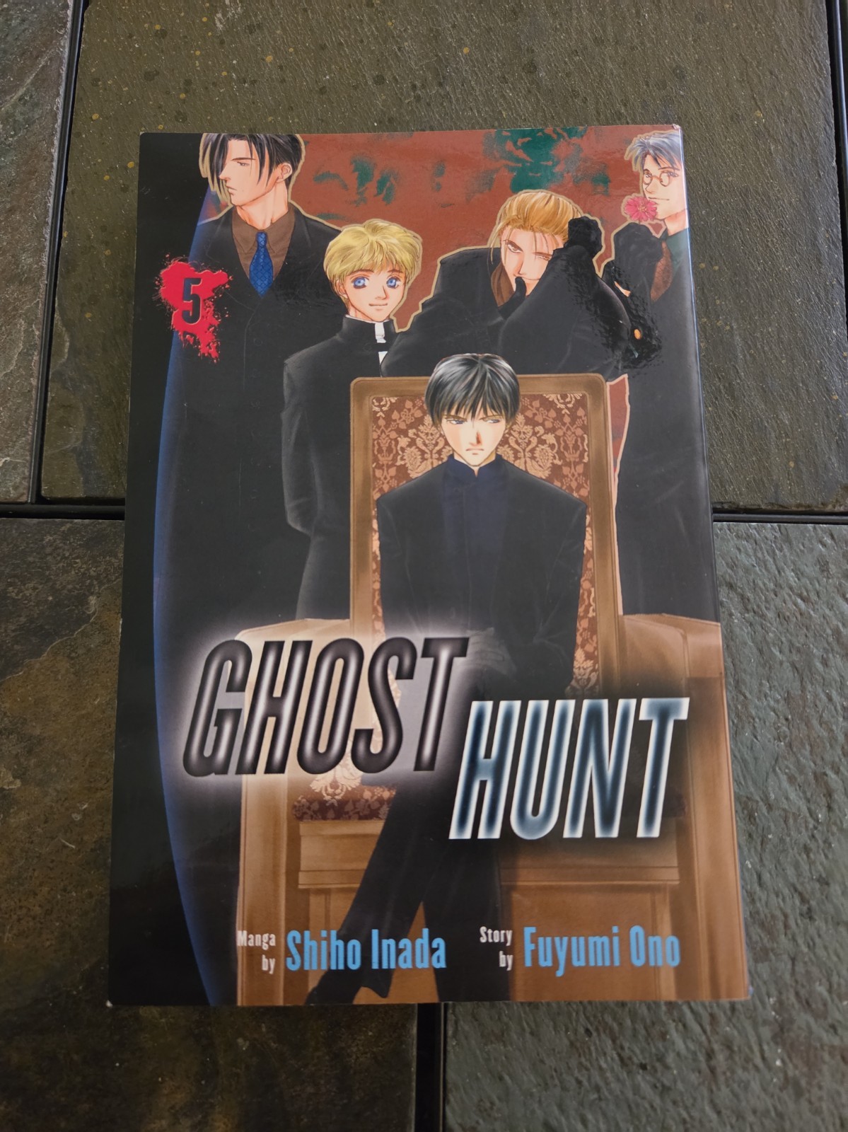 Ghost Hunt volume 5 manga inglese di Fuyumi Ono Shiho Inada libro tascabile