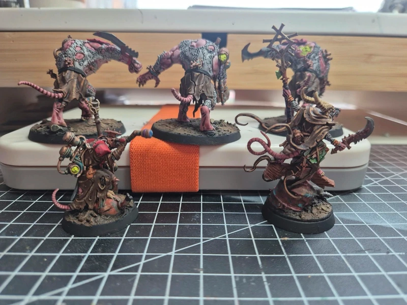 Miniaturas Warhammer Skaven spearhead