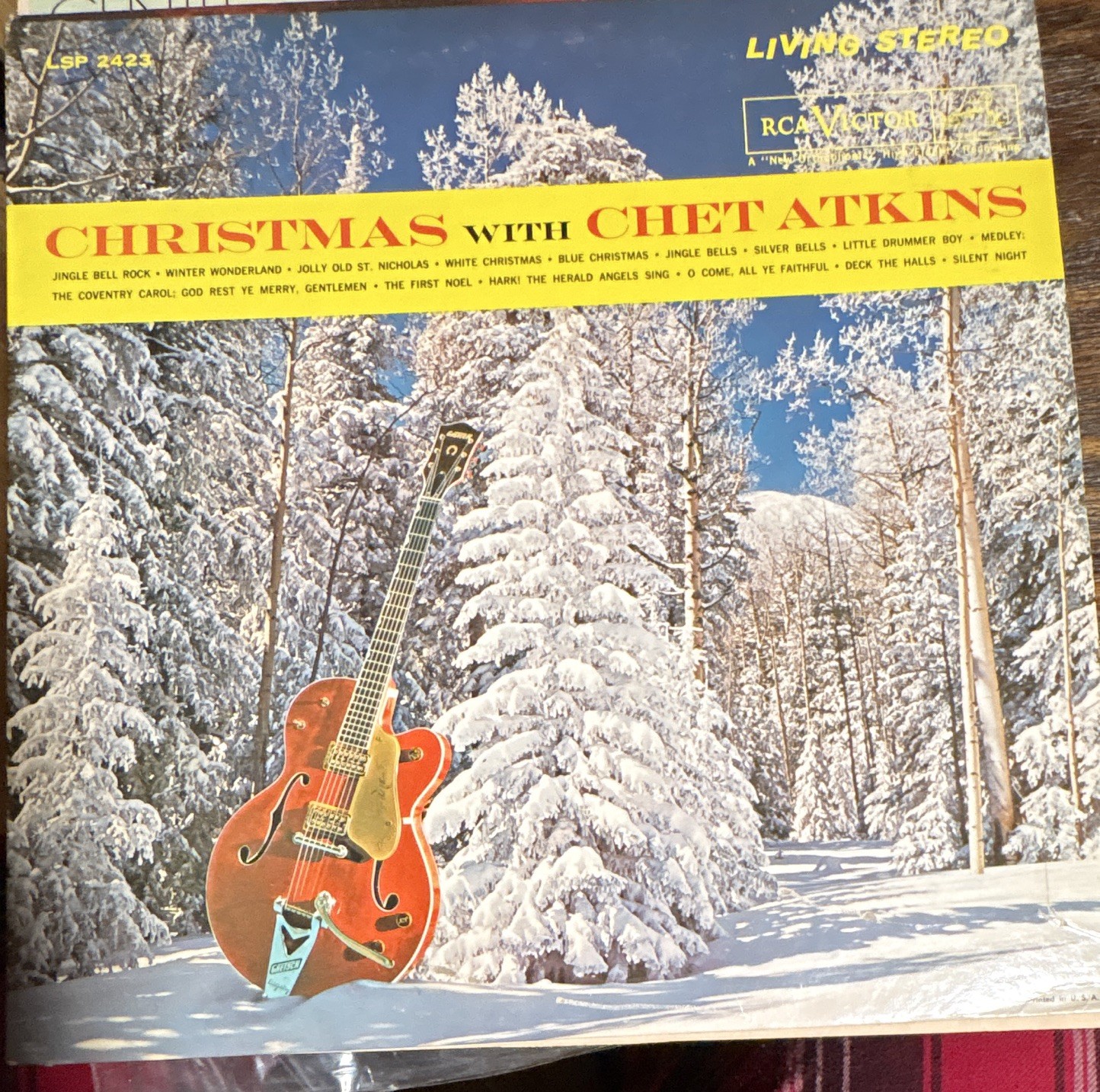 RCA Victor Christmas With Chet Atkins 12" Vinyl LP Stereo 33RPM LSP-2423 VG