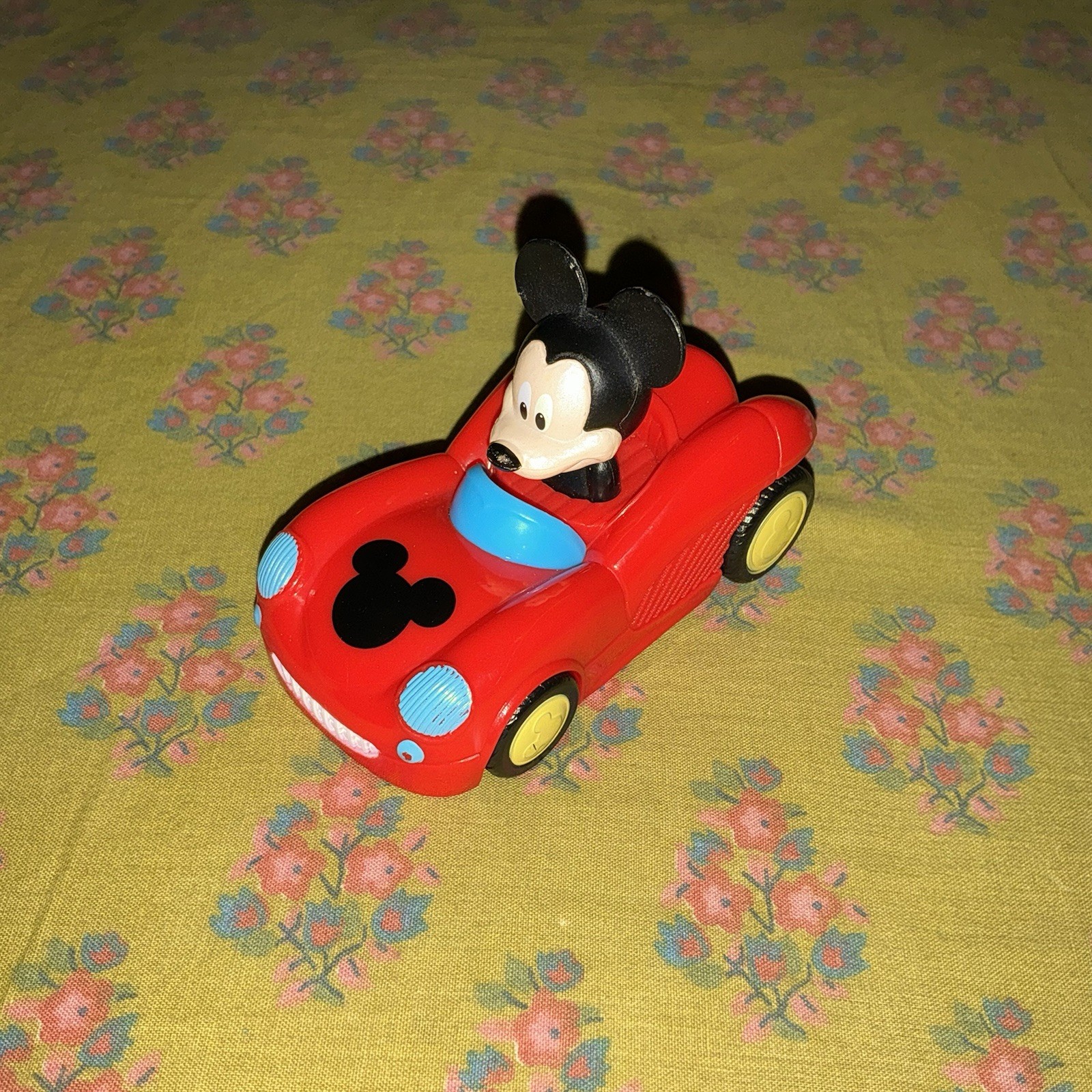 Disney Junior Topolino Just Play Diecast Auto Rossa Giocattolo Bambini