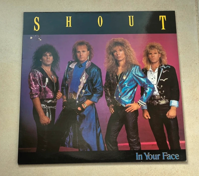 Vinyle Shout