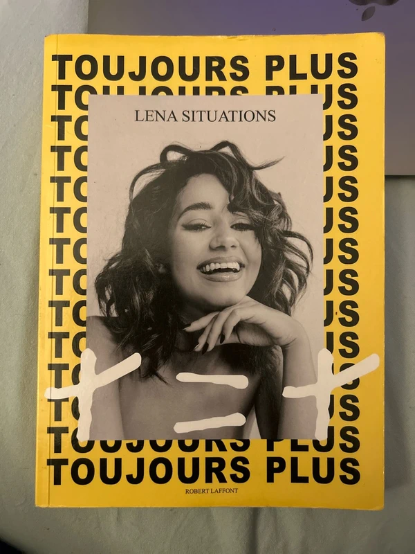 Toujours plus Lena Situations