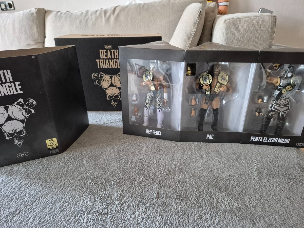 AEW Jazwares Vault Edition Death Triangle Fenix,Pac,Penta 1 of 3000 Neu OVP