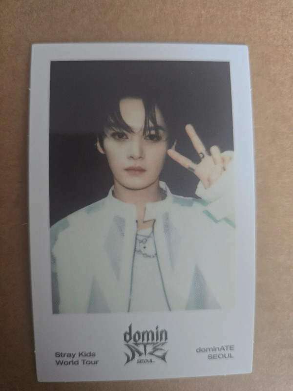 Dominate Seoul Lee Know