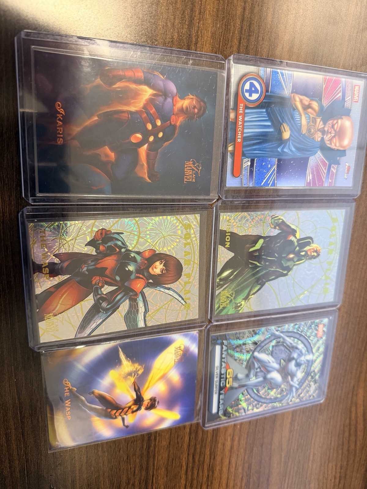 Lotto carte Marvel Topps (6) - con vespa Solar Flair e Silver Surfer 65 fantas