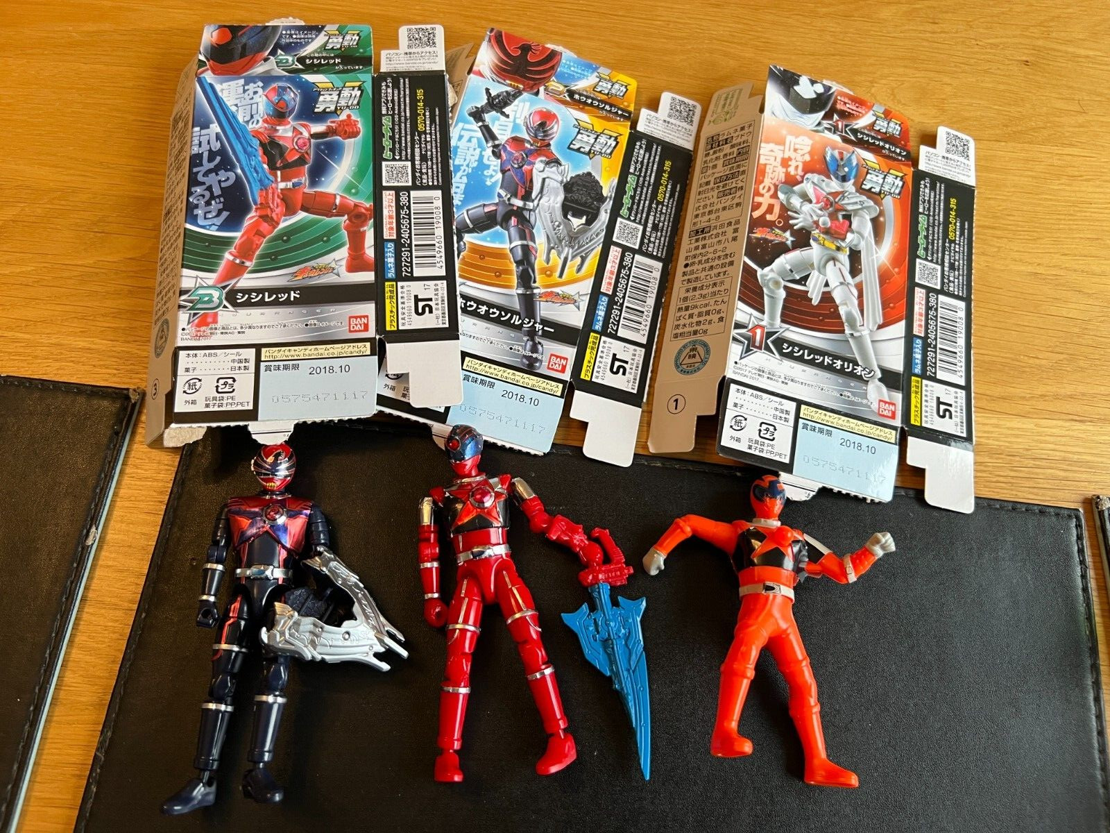 Figure Kyuranger giapponesi Power Ranger Cosmic Fury (non prodotte nel Regno Unito!)