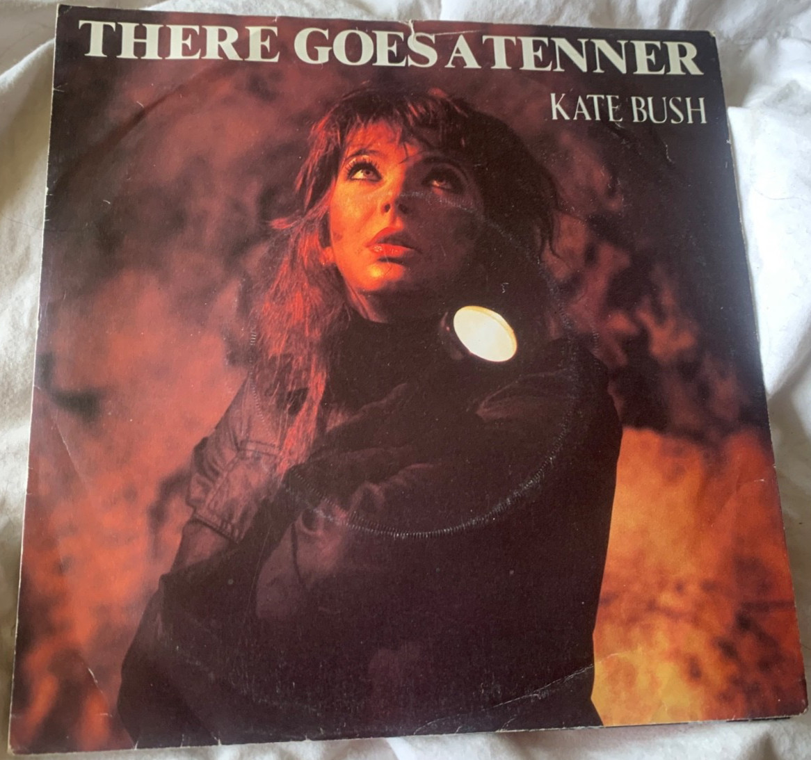 Kate Bush, There Goes A Tenner 7" vinyl in picture sleeve, 1982