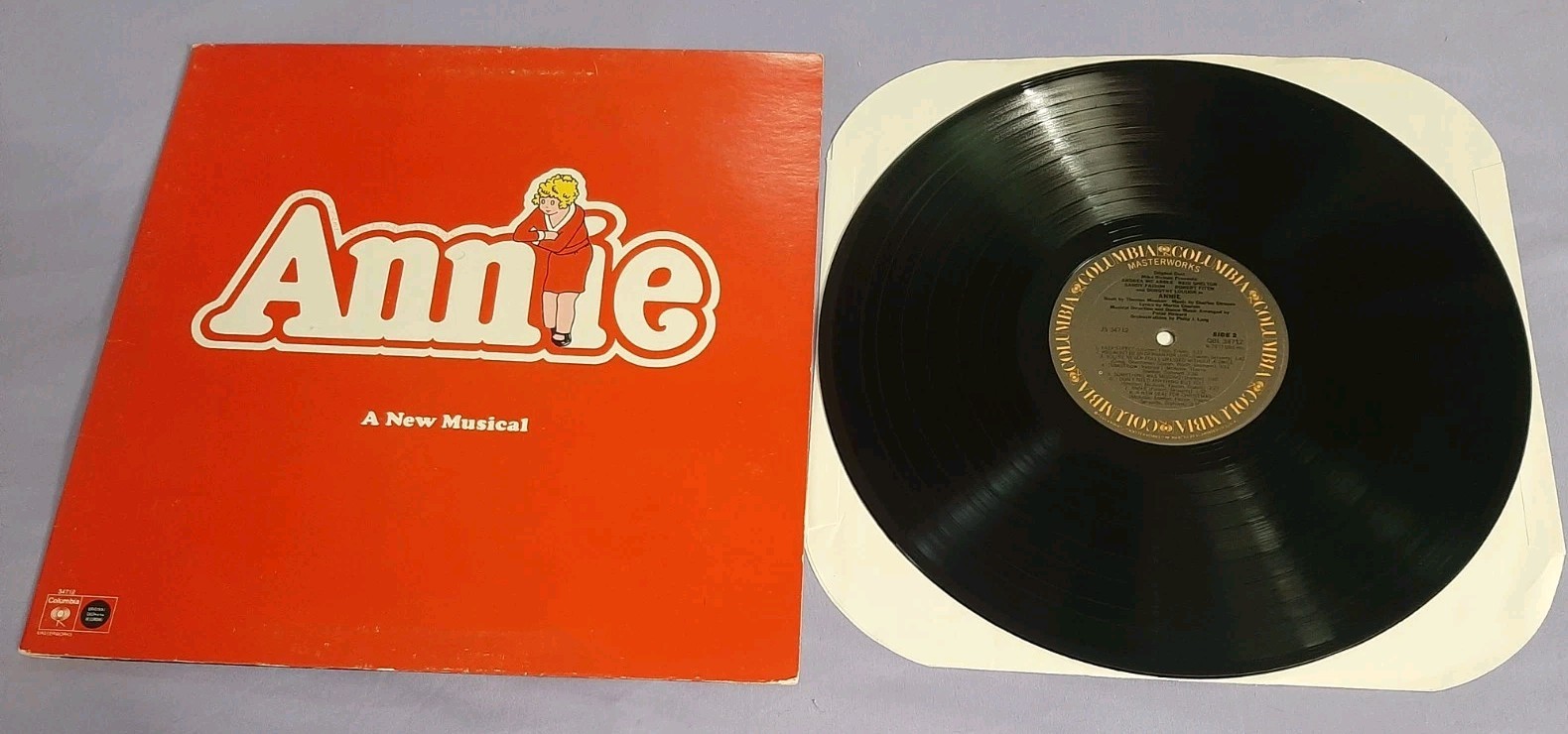Annie A New Musical Original Cast Recording GF gatefold LP Columbia JS 34712 vg+