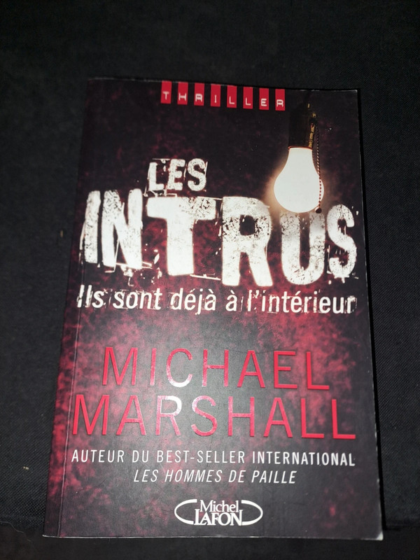 Livre les intrus