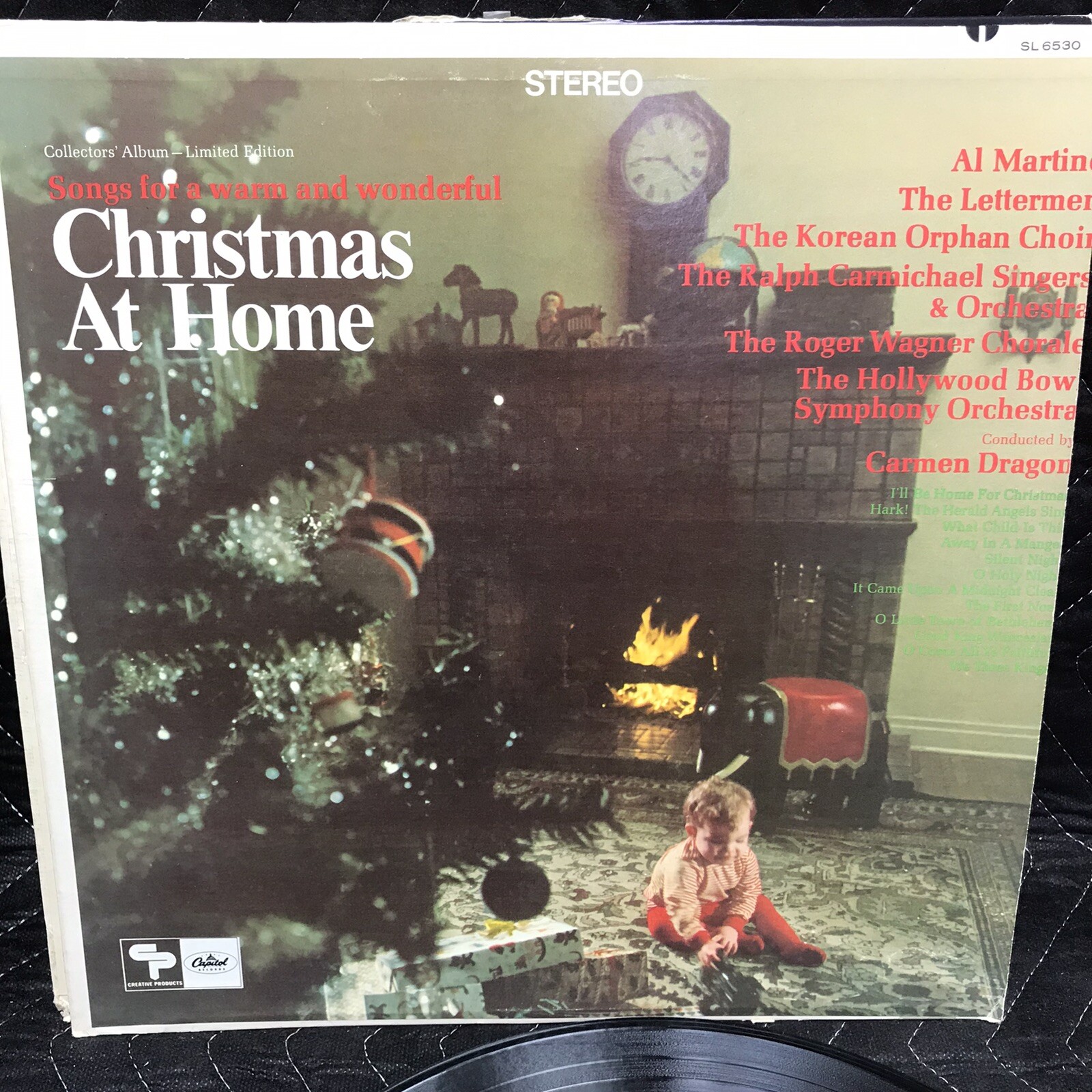 Collectors Album Limited Edition "CHRISTMAS AT HOME" LP CAPITOL SL 6530 VG+