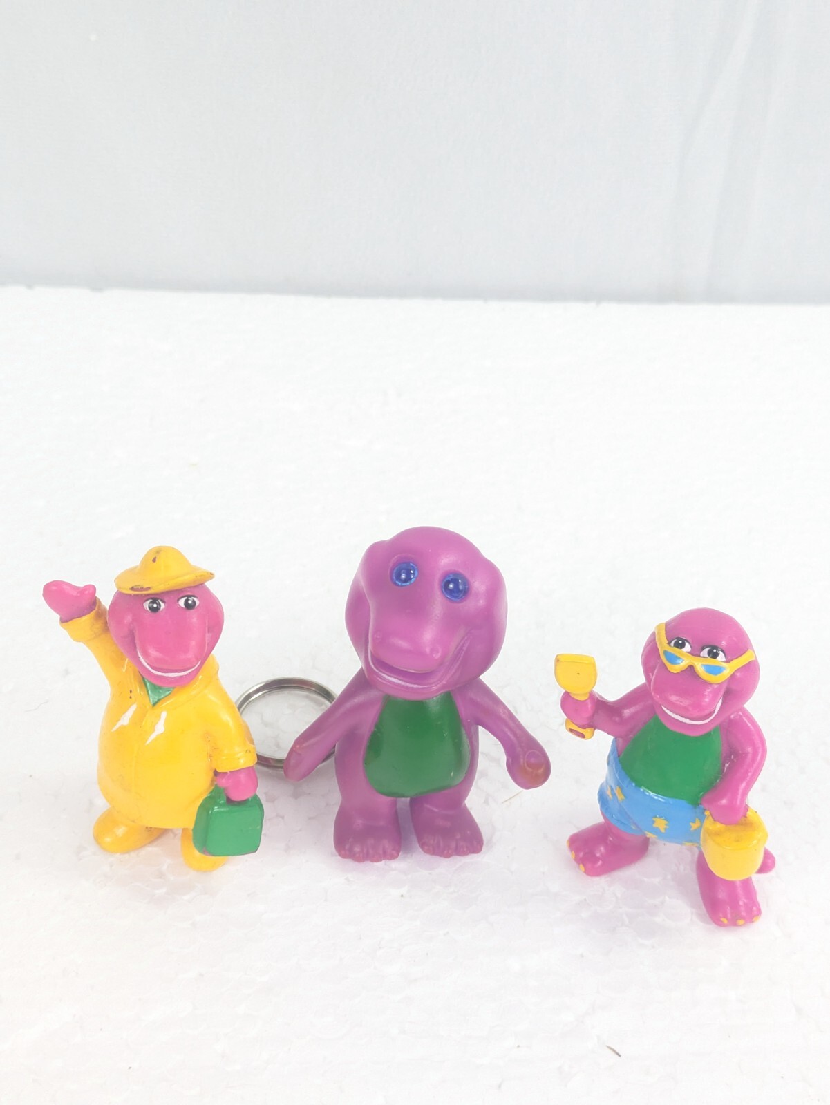 Barney and Friends 1993 Beach Barney & Rain suit Barney PVC Toy Figure
