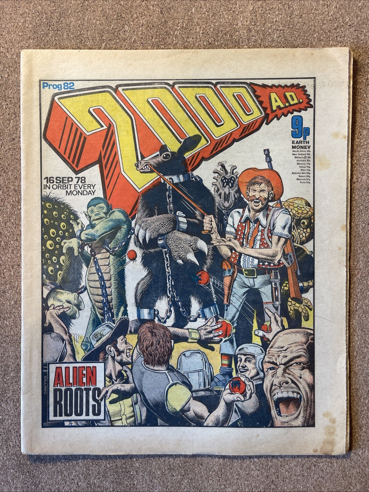 2000AD #82 VGC 1978 Judge Dredd - Brian Bolland Art, Dan Dare, Robo-Hunter