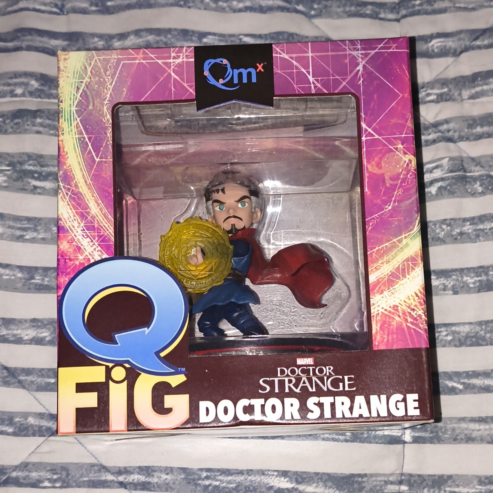 QMx Q-Fig Marvel Doctor Strange statuina multicolore esclusiva in scatola