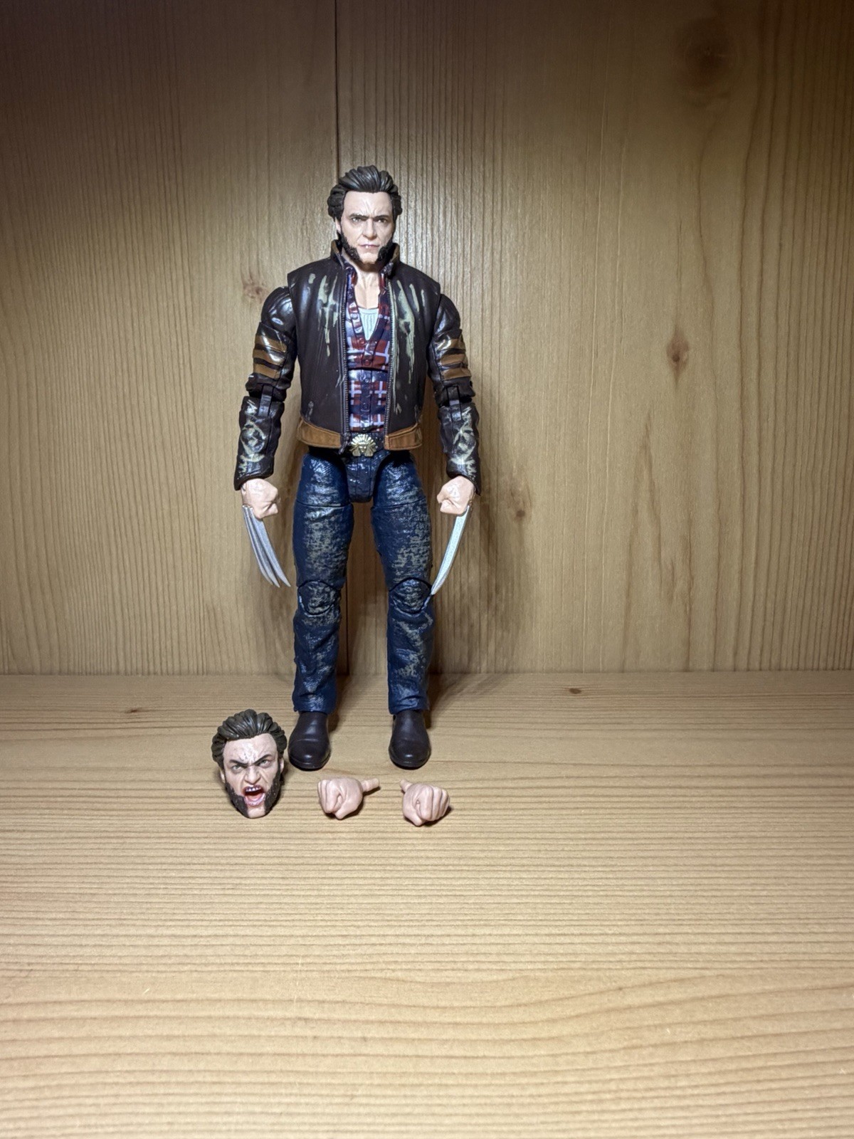 Hasbro Marvel Legends X-Men 20th Anniversary Wolverine (versione giacca) sciolto