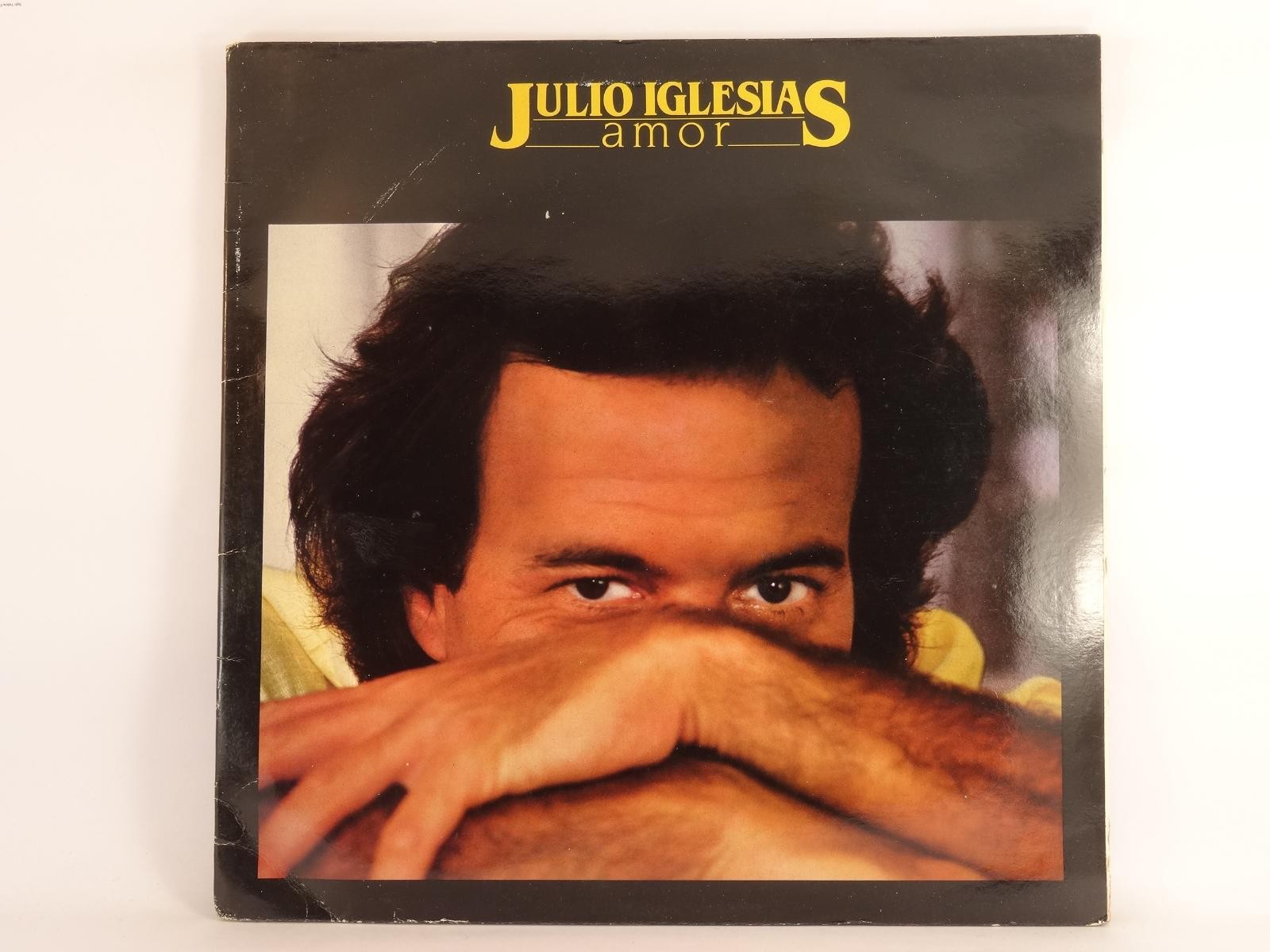 JULIO INGLESIAS AMOR (393) 11 Track LP including Picture Sleeve CBS