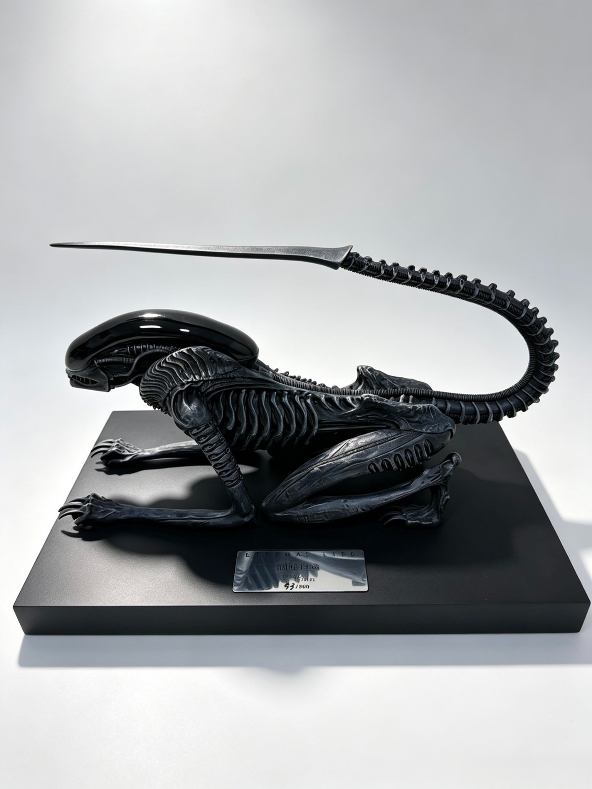 Sorayama H.R. Giger Alien Eternal Life Artist Collectible Figure Model L35cm