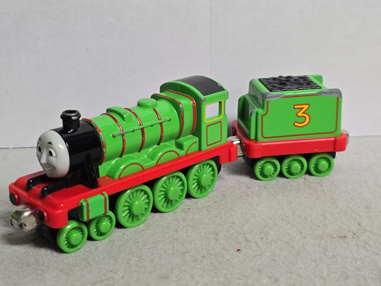 Motore treno pressofuso magnetico Thomas & Friends Henry + Tender Take N Play 2002