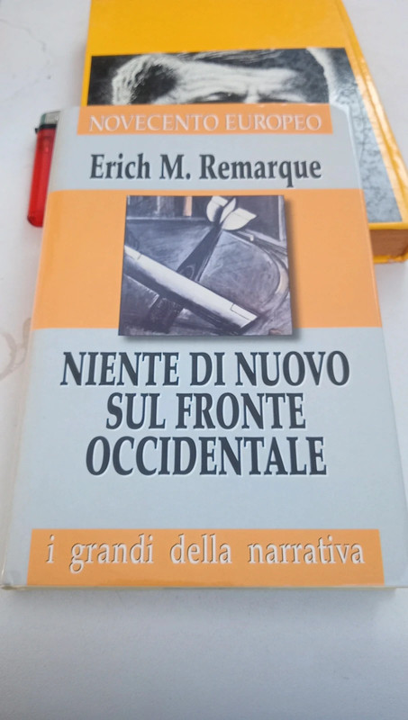 Libro Niente di nuovo sul fronte occidentale di Erich M. Remarque