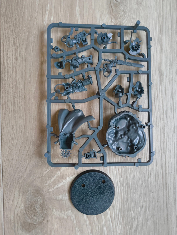 Figurine Warhammer Capitaine Space Marine en armure Terminator