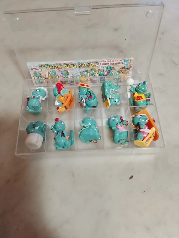 Serie Completa Kinder Sorpresa "Die Dapsy Dino Family" (Germania 1997) + BPZ