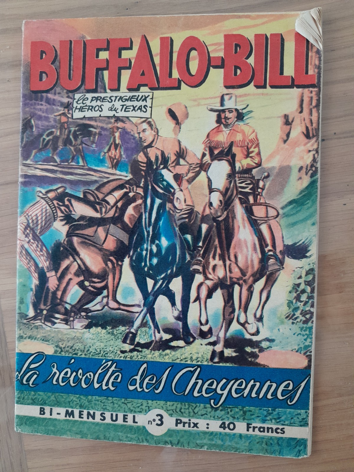 BUFFALO BILL   N°03    ED. FAMILIALE ET FEMININE   1952   TBE  (ROMAN)