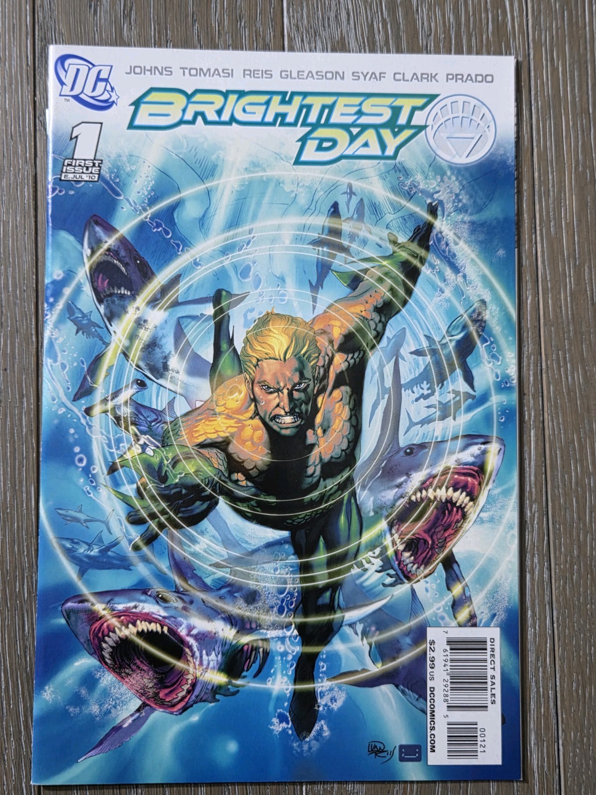 Brightest Day First Issue #1 Ivan Reis Aquaman Variant Cover DC Comics 2010