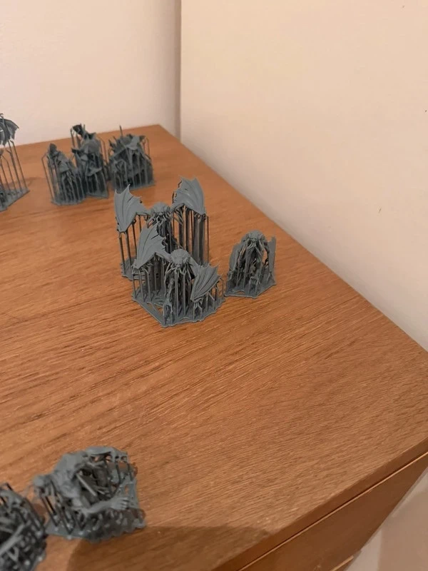 3 Crypt Bats - Highlands Miniatures