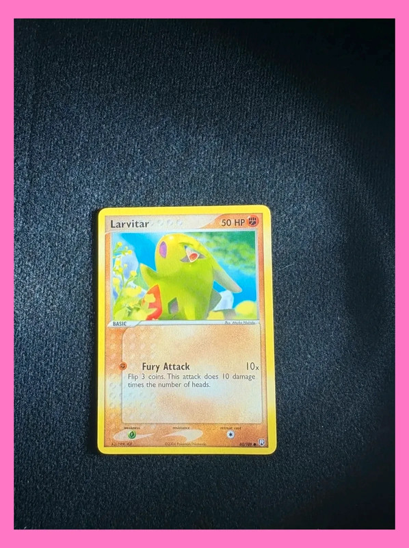 larvitar 62/109 Ex Team rocket returns