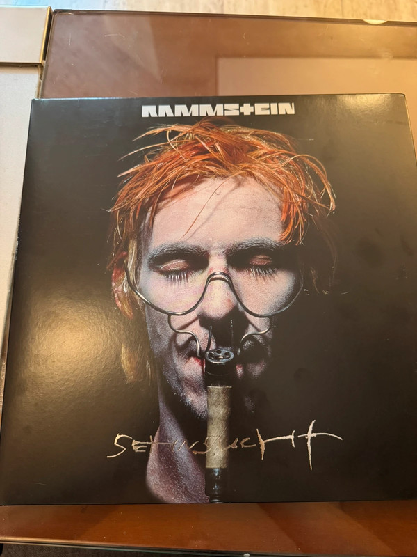 Edición remasterizada del album Sehnsucht de Rammstein.