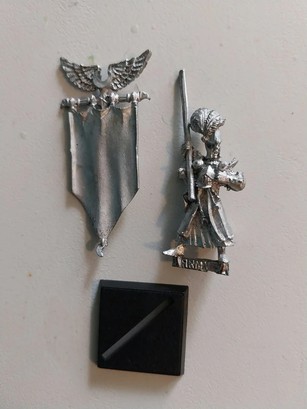 Warhammer The Old World – Grande Bannière Haut Elfe en métal – Citadel vintage
