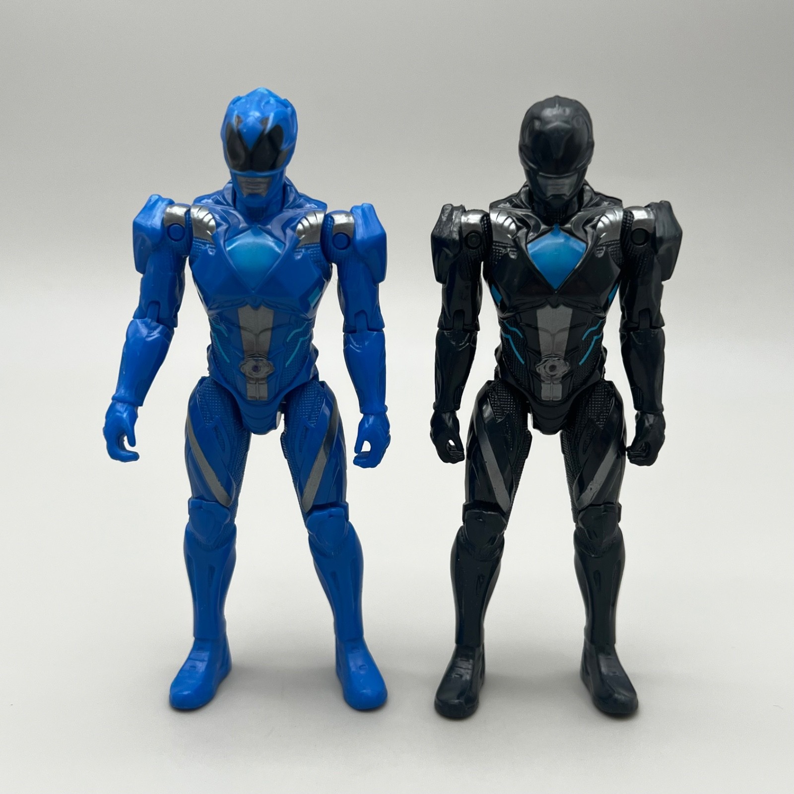 Lotto action figure Bandai Power Rangers 2017 film Ranger blu e nero 5" R17